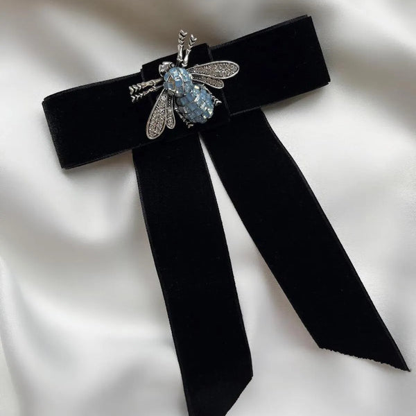 Tasarım Kalp Kadife Fiyonk Toka Arı